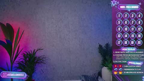 Snapshot of hell_on_heels_ chatting on 09-09-25, 07:02 - show loyalty and subscribe - online show from 09-09-25, 07:02