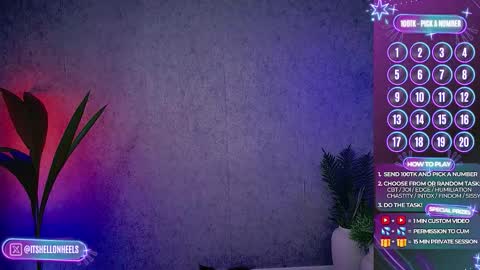 Snapshot of hell_on_heels_ chatting on 09-29-25, 10:14 - show loyalty and subscribe - online show from 09-29-25, 10:14