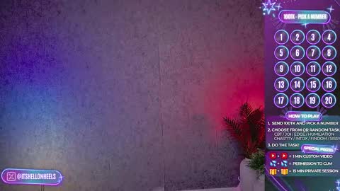 Snapshot of hell_on_heels_ chatting on 11-14-25, 02:10 - show loyalty and subscribe - online show from 11-14-25, 02:10