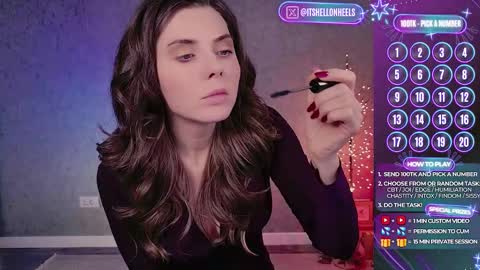 Snapshot of hell_on_heels_ chatting on 12-21-25, 10:44 - show loyalty and subscribe - online show from 12-21-25, 10:44