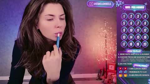 Snapshot of hell_on_heels_ chatting on 01-06-26, 06:17 - show loyalty and subscribe - online show from 01-06-26, 06:17