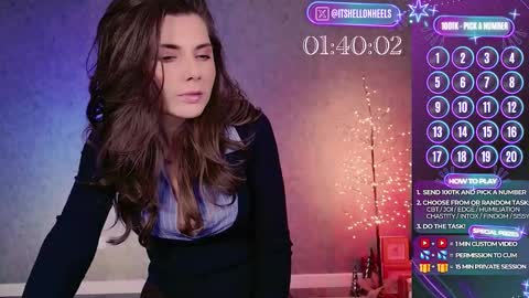 Snapshot of hell_on_heels_ chatting on 01-14-26, 08:53 - show loyalty and subscribe - online show from 01-14-26, 08:53