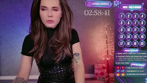 Snapshot of hell_on_heels_ chatting on 02-05-26, 07:35 - show loyalty and subscribe - online show from 02-05-26, 07:35