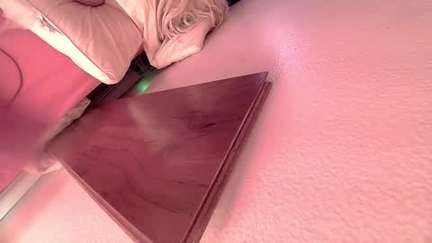 Roxanne online show from 12-03-25, 09:29