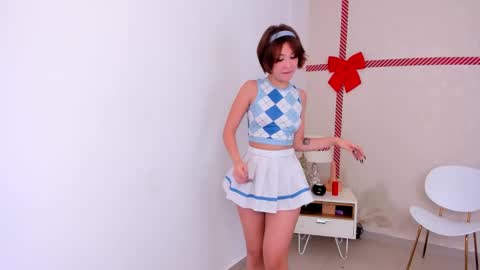 Julieta online show from 12-24-24, 09:28
