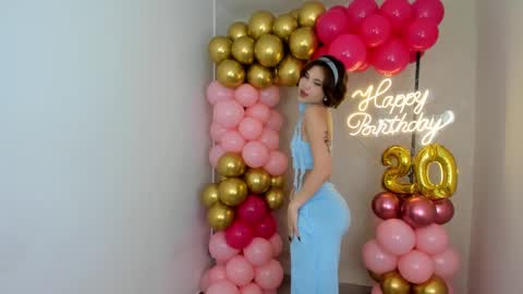 Julieta online show from 12-30-24, 02:08
