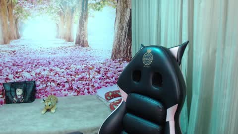 Snapshot of hellen_garcia chatting on 12-20-24, 08:55 Hellen online show from 12-20-24, 08:55