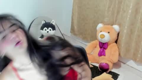 Snapshot of hellen_garcia chatting on 02-22-25, 02:06 Hellen online show from 02-22-25, 02:06