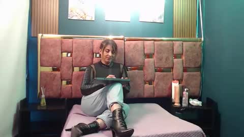 Hellen.  online show from 04-02-26, 11:30