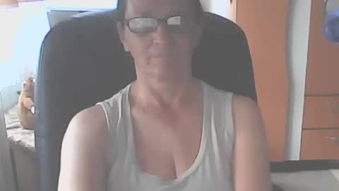 hellenmarie online show from 09-17-25, 10:39