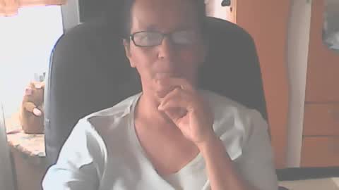 hellenmarie online show from 09-29-25, 10:53