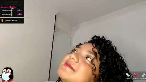 Snapshot of hello_candy chatting on 01-21-25, 12:15 Candy online show from 01-21-25, 12:15