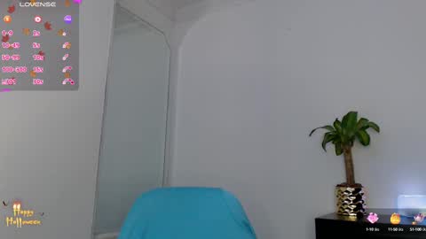 Snapshot of hello_candy chatting on 10-04-25, 01:14 Candy online show from 10-04-25, 01:14