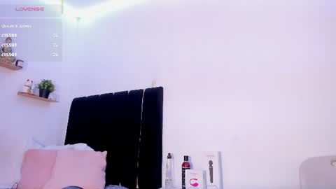 hellokitty38 online show from 07-28-26, 01:54