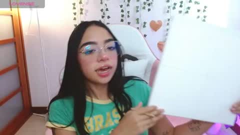 hellokitty_valery1 online show from 06-25-26, 09:30