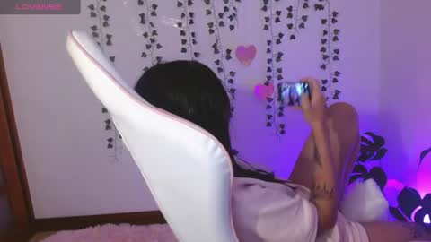 hellokitty_valery1 online show from 07-25-26, 05:16