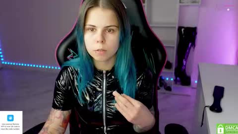 Alice online show from 12-20-25, 12:23