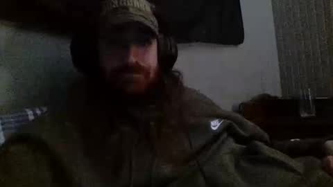 Snapshot of hellothereimcoolyo chatting on 02-09-26, 04:16 longhairbeardedguy online show from 02-09-26, 04:16