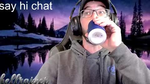 Snapshot of hellraizer chatting on 10-26-25, 01:06 hellraizer online show from 10-26-25, 01:06