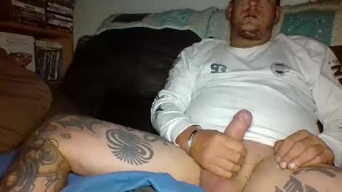 Snapshot of helpmecumhard4uxxx chatting on 02-02-26, 03:11 helpmecumhard4uxxx online show from 02-02-26, 03:11