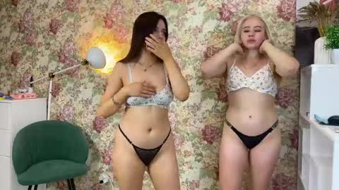 Hemiplekta online show from 06-08-26, 01:50