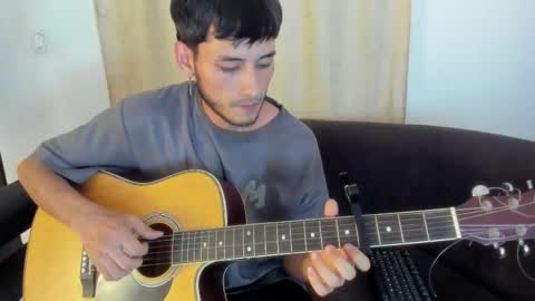 Snapshot of henrik_senn chatting on 11-08-25, 11:36 henrik_senn online show from 11-08-25, 11:36