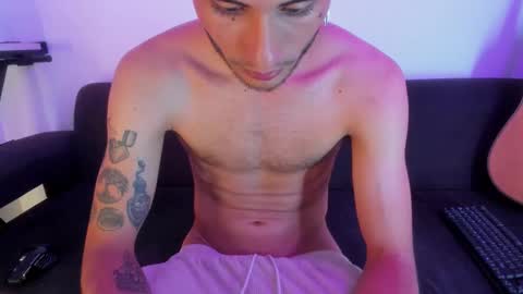 Snapshot of henrik_senn chatting on 01-05-26, 06:44 henrik_senn online show from 01-05-26, 06:44