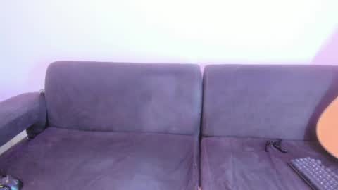henrik_senn online show from 06-12-26, 09:35