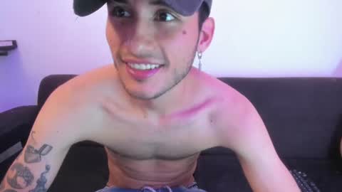 henrik_senn online show from 06-26-26, 01:43