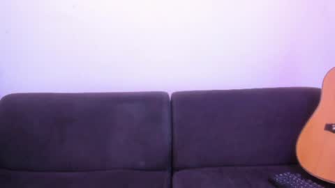 henrik_senn online show from 08-04-26, 03:32