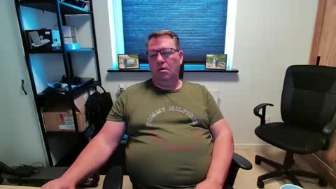 henrikrp1971 online show from 04-11-26, 10:08