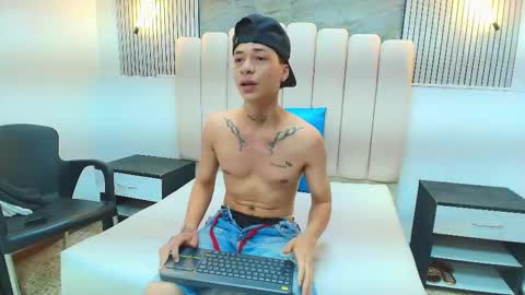 Henry online show from 02-25-26, 09:13