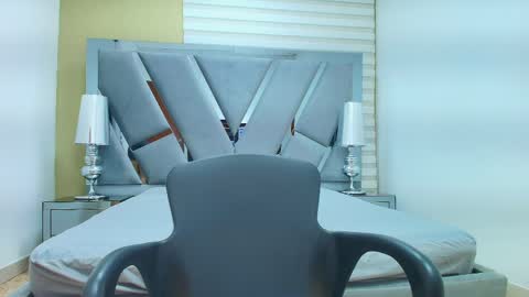 Henry online show from 04-25-26, 07:33