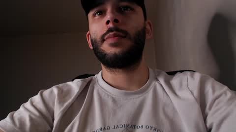 HenryAxe online show from 04-04-26, 10:57