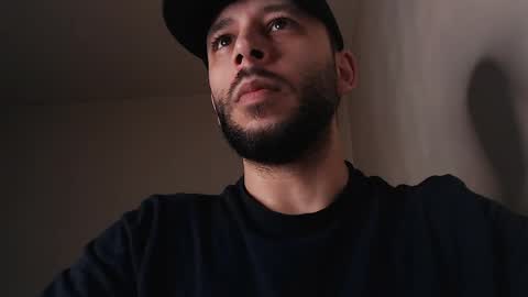 HenryAxe online show from 04-25-26, 09:12