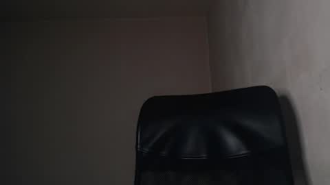 HenryAxe online show from 05-17-26, 02:57
