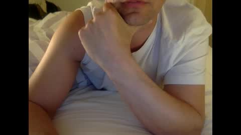 Henryhipster  sub  spank useme new Europe Twink kiss first fit kinky naughty online show from 11-14-25, 04:49
