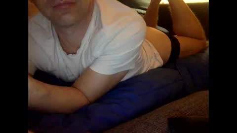 Henryhipster  sub  spank useme new Europe Twink kiss first fit kinky naughty online show from 12-14-25, 11:20