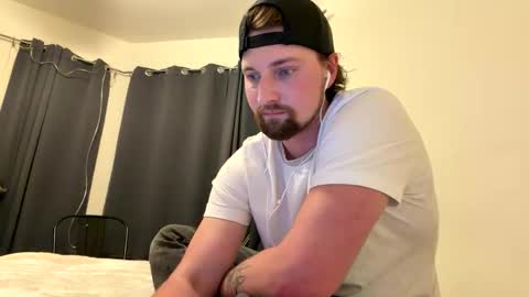 Snapshot of henryjackk chatting on 03-12-26, 02:50 HenryJackk online show from 03-12-26, 02:50