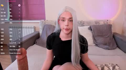 Eva online show from 09-27-25, 12:21