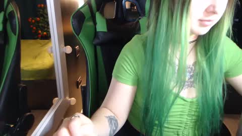 Hentaishiing online show from 09-24-25, 01:58