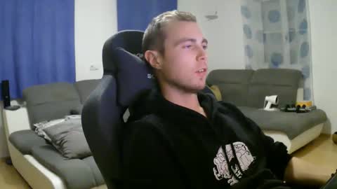 John Pearl online show from 12-04-25, 08:17