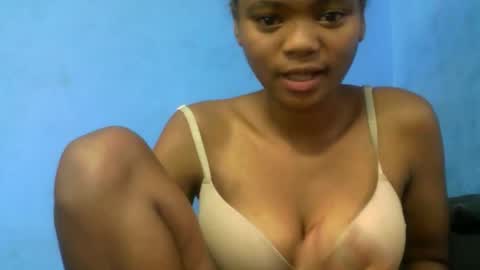 herisse01 online show from 04-22-26, 05:54