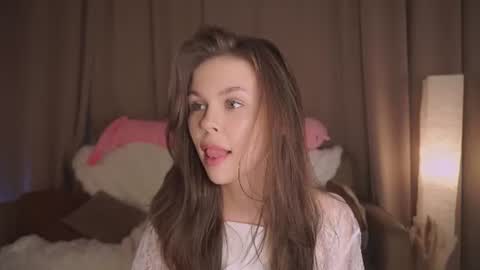 Nicole online show from 06-12-26, 07:57