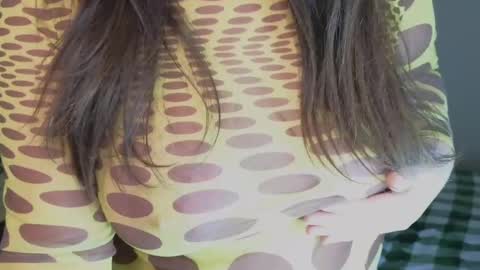 Snapshot of heroine_of_your_life chatting on 02-15-25, 03:06 Maryana online show from 02-15-25, 03:06