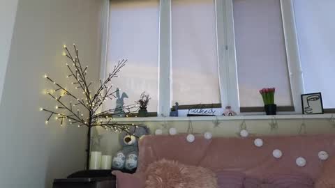 Snapshot of heroine_of_your_life chatting on 02-24-25, 10:04 Maryana online show from 02-24-25, 10:04