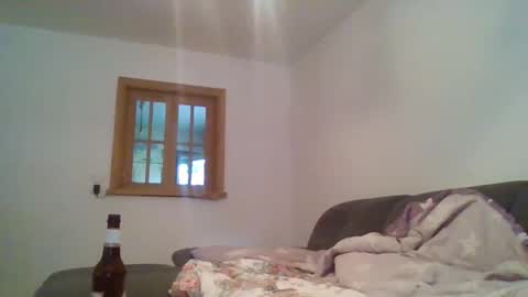 Snapshot of herry140 chatting on 05-31-26, 04:14 herry140 online show from 05-31-26, 04:14