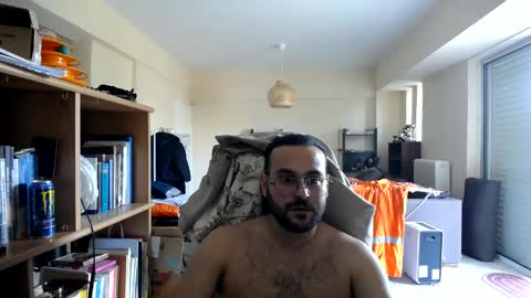 Snapshot of hervo chatting on 06-07-26, 01:04 YourGuy online show from 06-07-26, 01:04