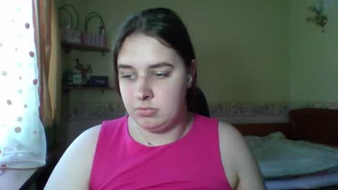 Snapshot of hess_luna_ chatting on 06-19-26, 09:02 hess_luna_ online show from 06-19-26, 09:02