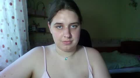 Snapshot of hess_luna_ chatting on 06-29-26, 10:15 hess_luna_ online show from 06-29-26, 10:15